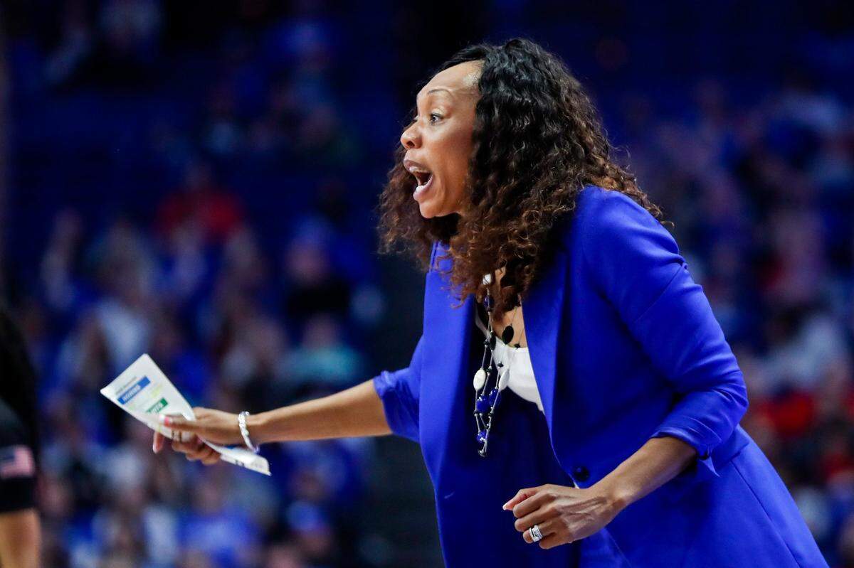 Kentucky coach Kyra Elzy hopes to lead the Wildcats (12-19, 2-14 SEC in 2022-23) to a bounce-back season in 2023-24.