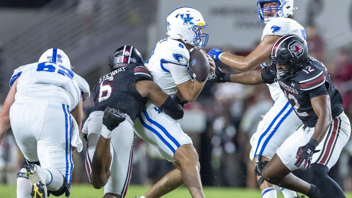 Cutter Boley struggles in first road start; South Carolina routs Kentucky football