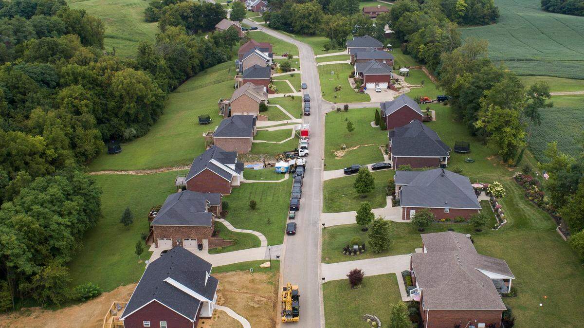 The FBI searches a property along North Howard Street in Bardstown, Ky., looking for evidence in the disappearance of Crystal Rogers who was first reported missing in the summer of 2015, Wednesday, Aug. 25, 2021.
