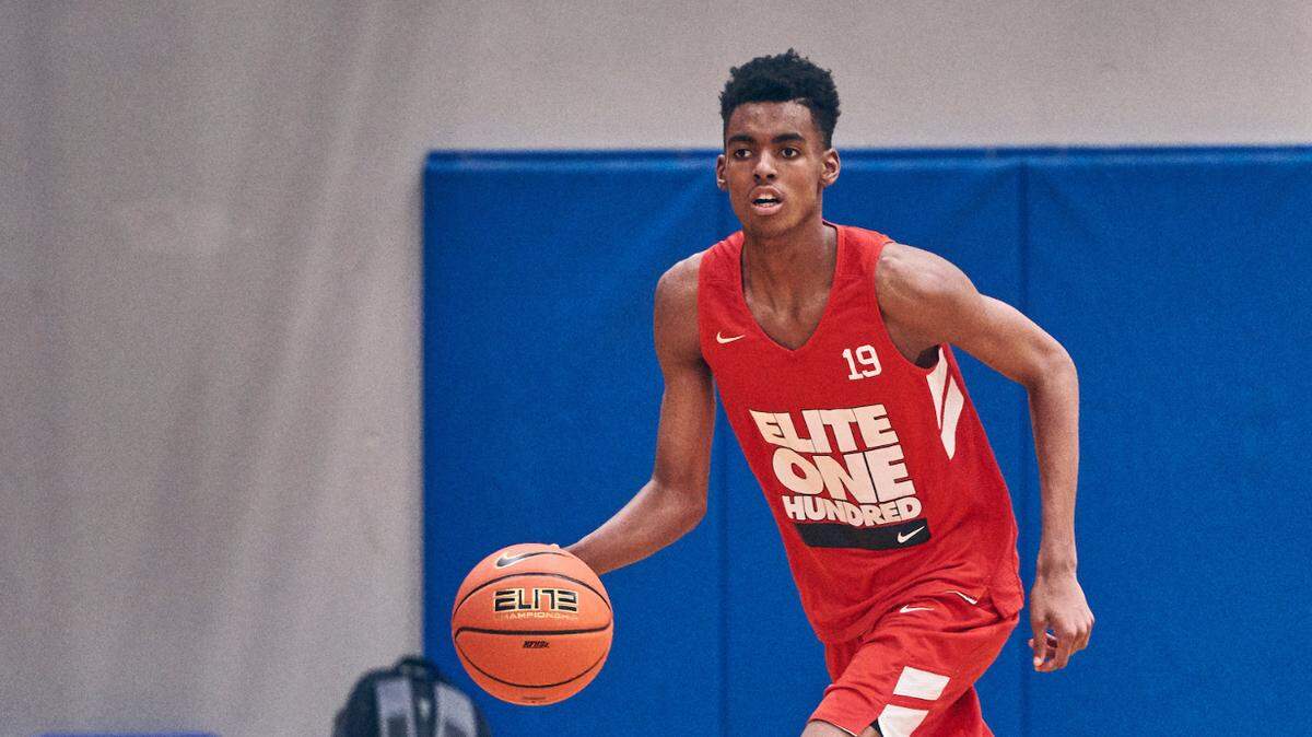 Emoni Bates is the No. 1 player in the class of 2022 rankings.