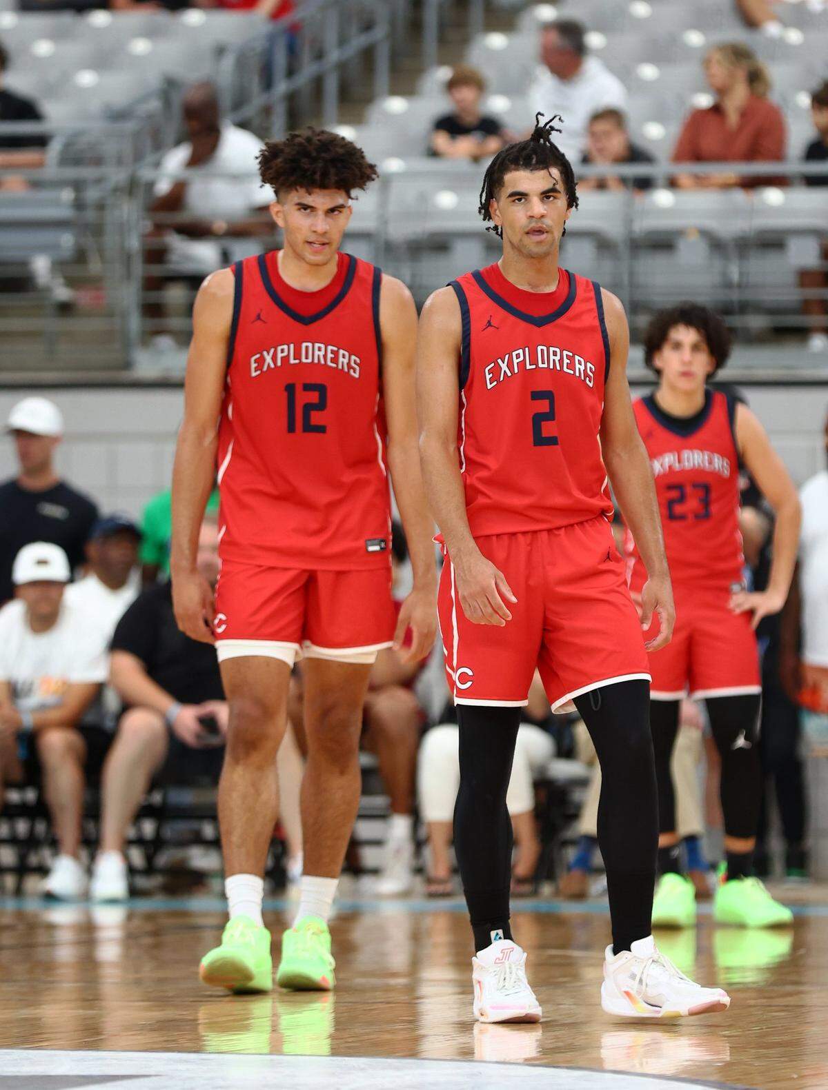 Twin brothers Cameron Boozer (12) and Cayden Boozer (2) are the sons of former NBA All-Star and Duke standout Carlos Boozer.