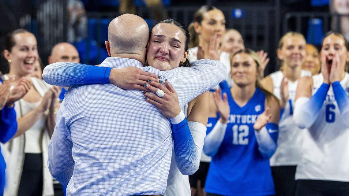 Kentucky senior outside hitter Eva Hudson (foreground, facing camera) was one of the stars of UK’s come-from-behind win at Louisville.