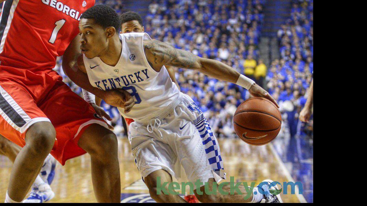 Ulis testing the defense early.