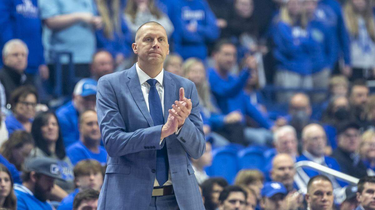 ‘Terrific night of basketball.’ Mark Pope talks about his Wildcats after another big win.