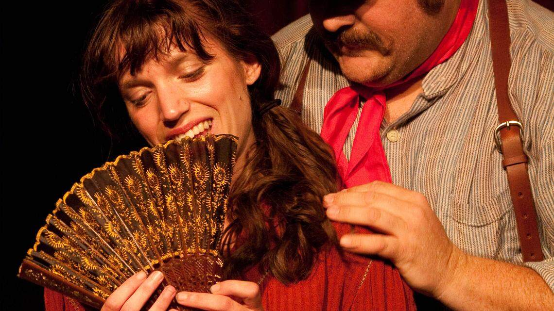 Annie Barbera plays the role of a young Belle Brezing, and Dave Dampier is Mucci, who seduces her.