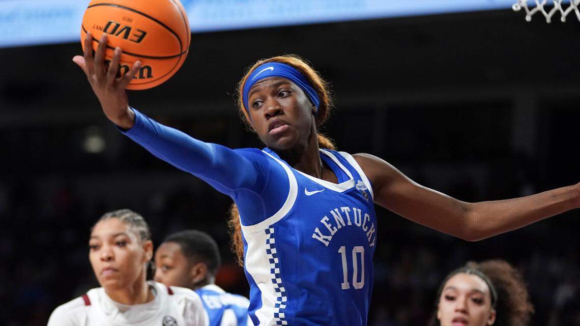 Rhyne Howard scored 25 points Thursday night, becoming only the third UK player to reach 2,000 for her career.