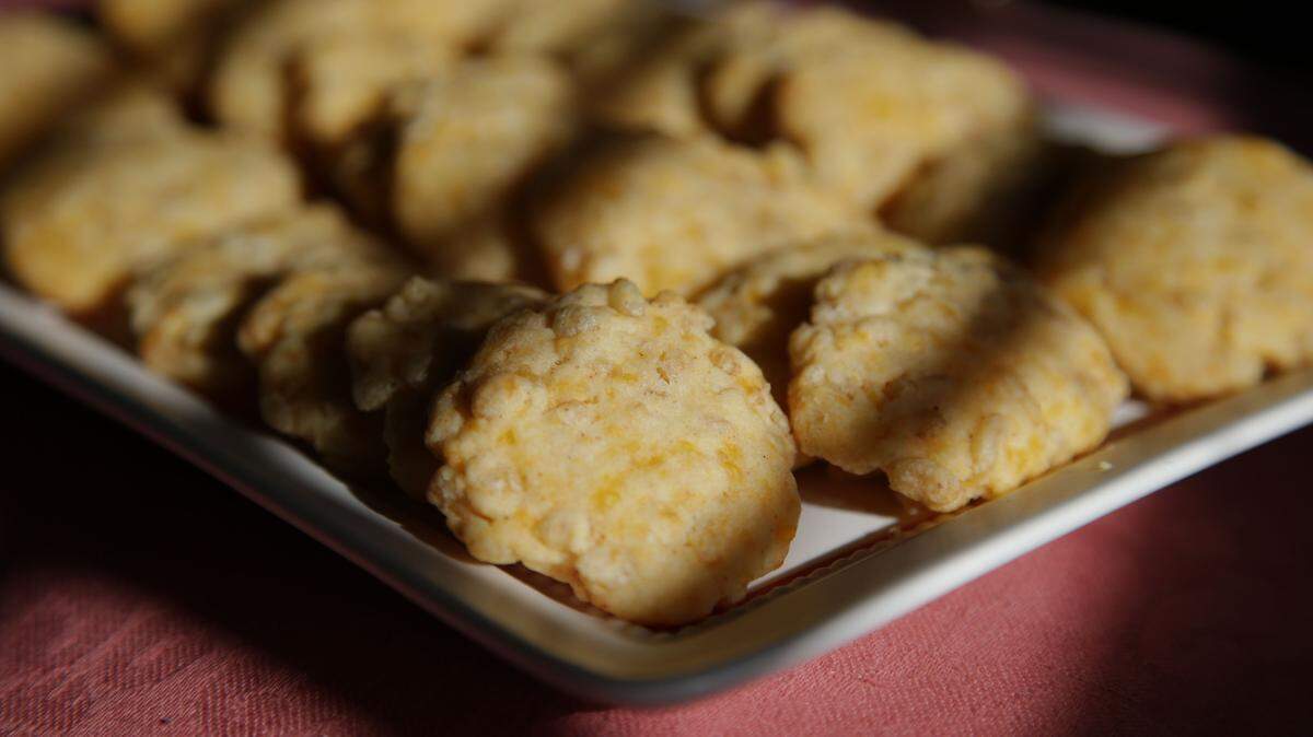 Crispy cheese wafers