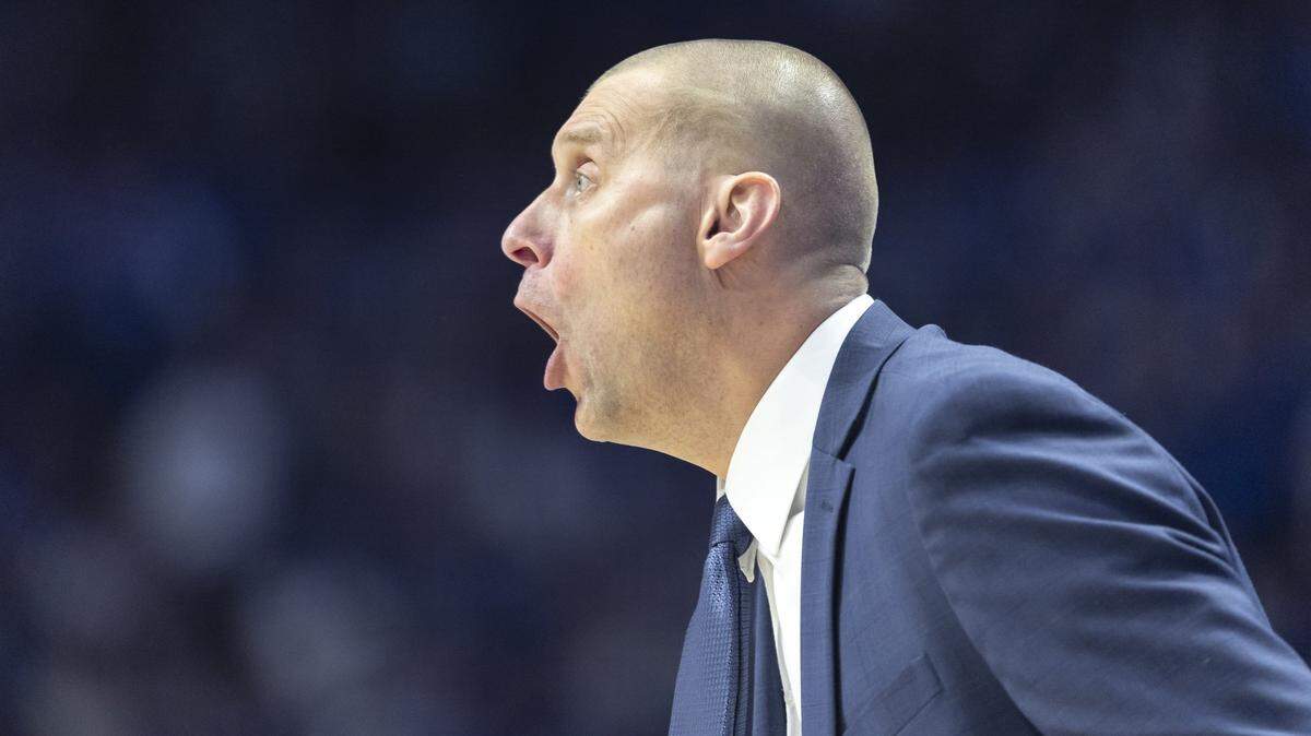 UK basketball coach Mark Pope explains why the Wildcats lost at home to Arkansas, Calipari