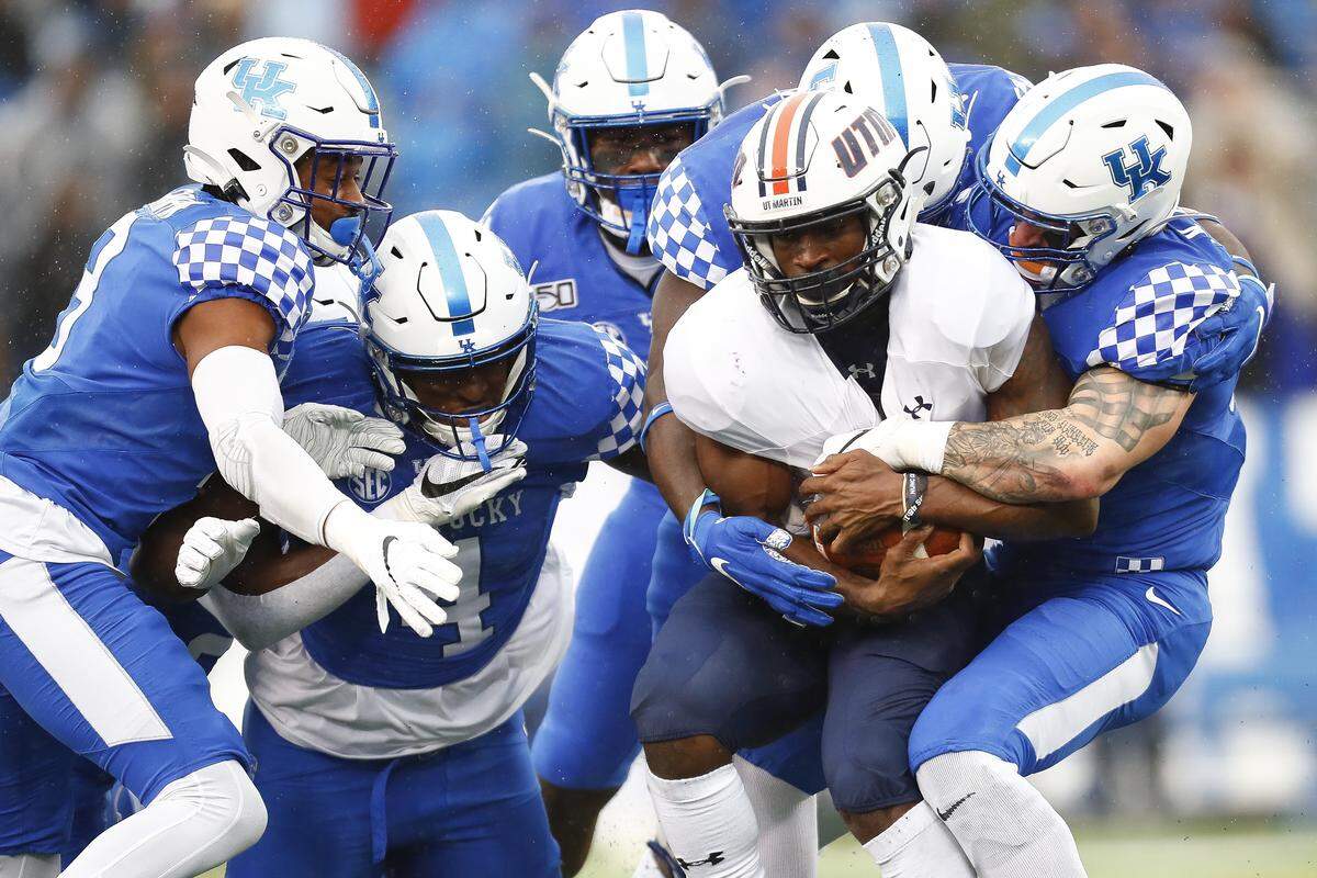 Over the past two seasons, the effectiveness of Kentucky’s run defense has had a strong correlation to whether the Wildcats win or lose.
