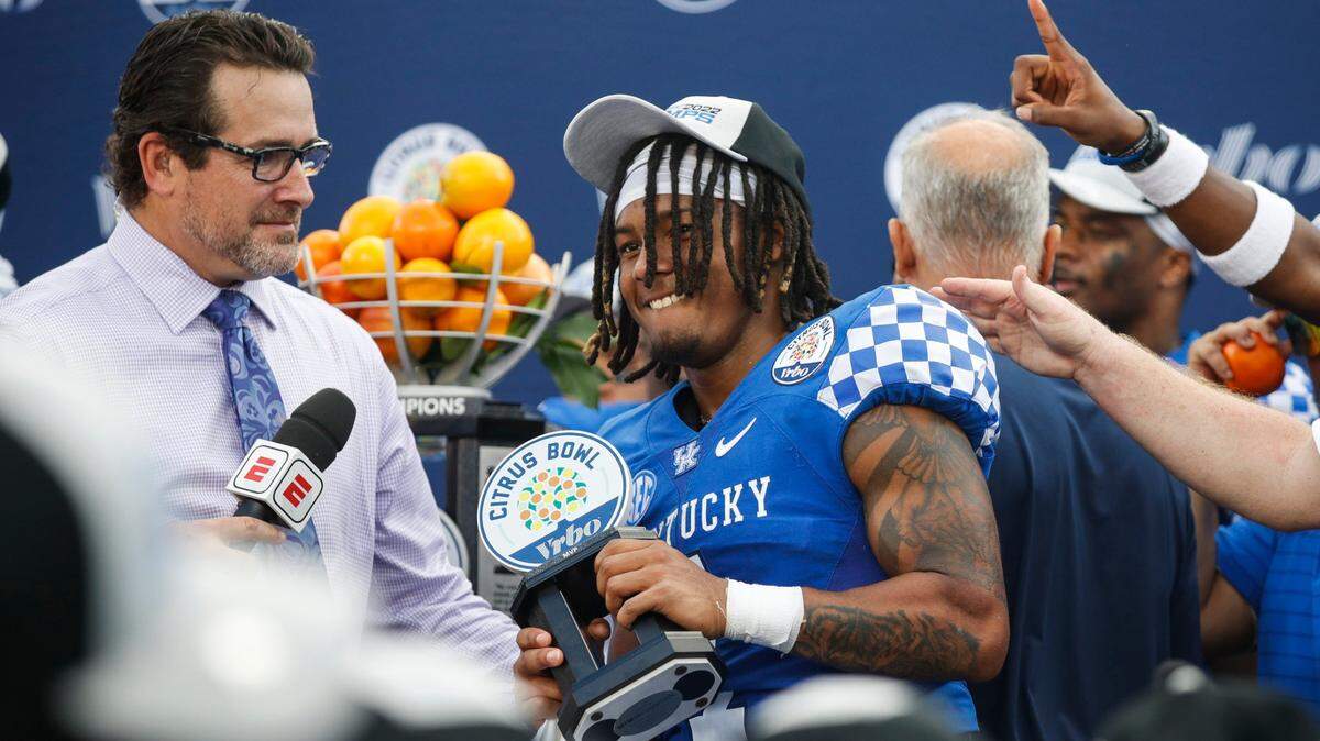 Wan’Dale Robinson (1) set Kentucky records for most receptions and receiving yards in a season this year.