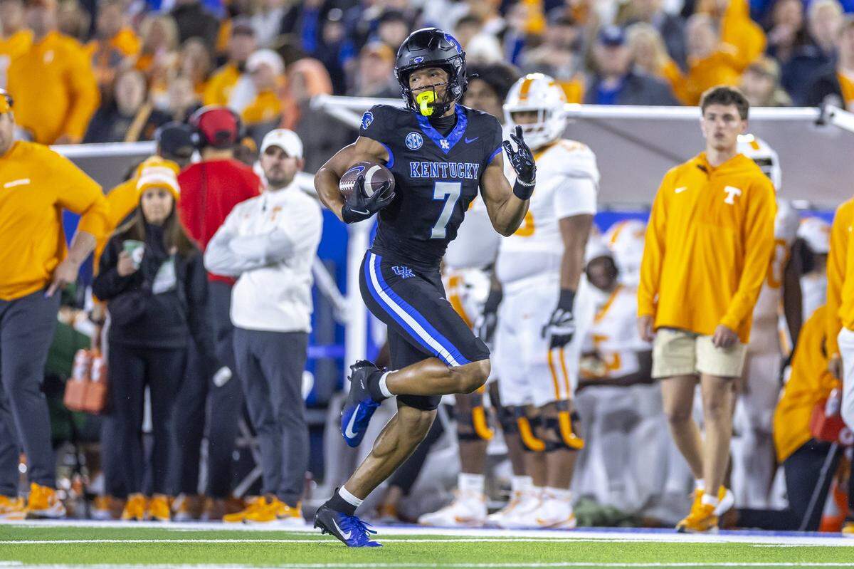 Kentucky true freshman wide receiver DJ Miller (7) caught five passes for 120 yards and two touchdowns in the Wildcats’ 56-34 loss to then-No. 17 Tennessee last Saturday. UK (2-5, 0-5 SEC) will play at Auburn this week.