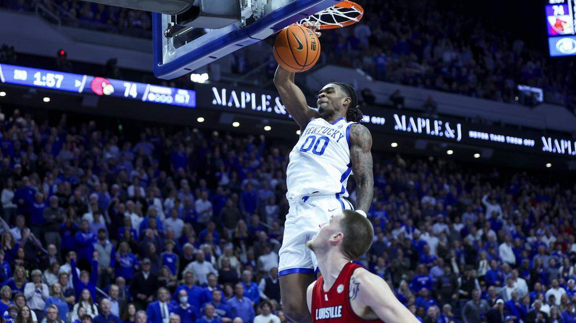 Kentucky guard Otega Oweh (00) had 17 points and three assists in UK’s 93-85 win over Louisville last season at Rupp Arena. On Tuesday night, Oweh and the No. 9 Wildcats will face the No. 11 Cardinals at the KFC Yum Center.