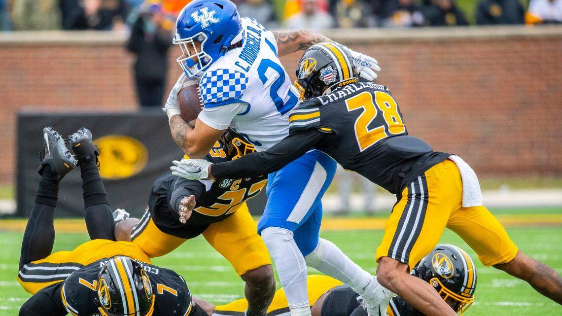 Final statistics from Kentucky football’s 21-17 win at Missouri