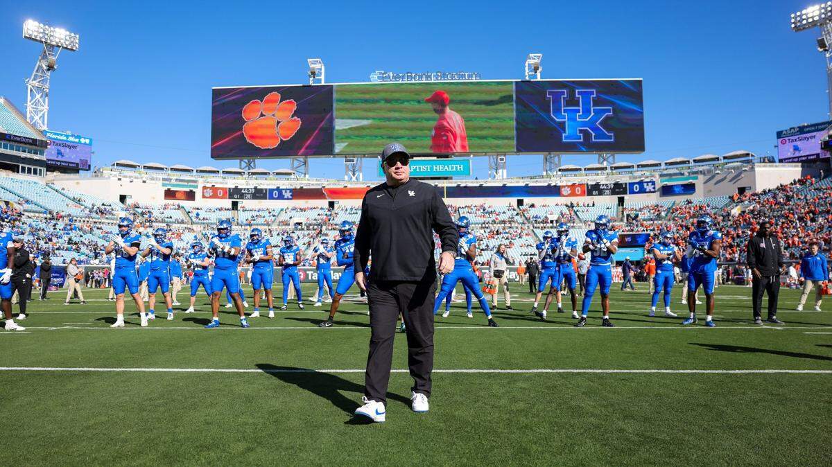 Who is staying, who is leaving for Kentucky football after Gator Bowl loss to Clemson?