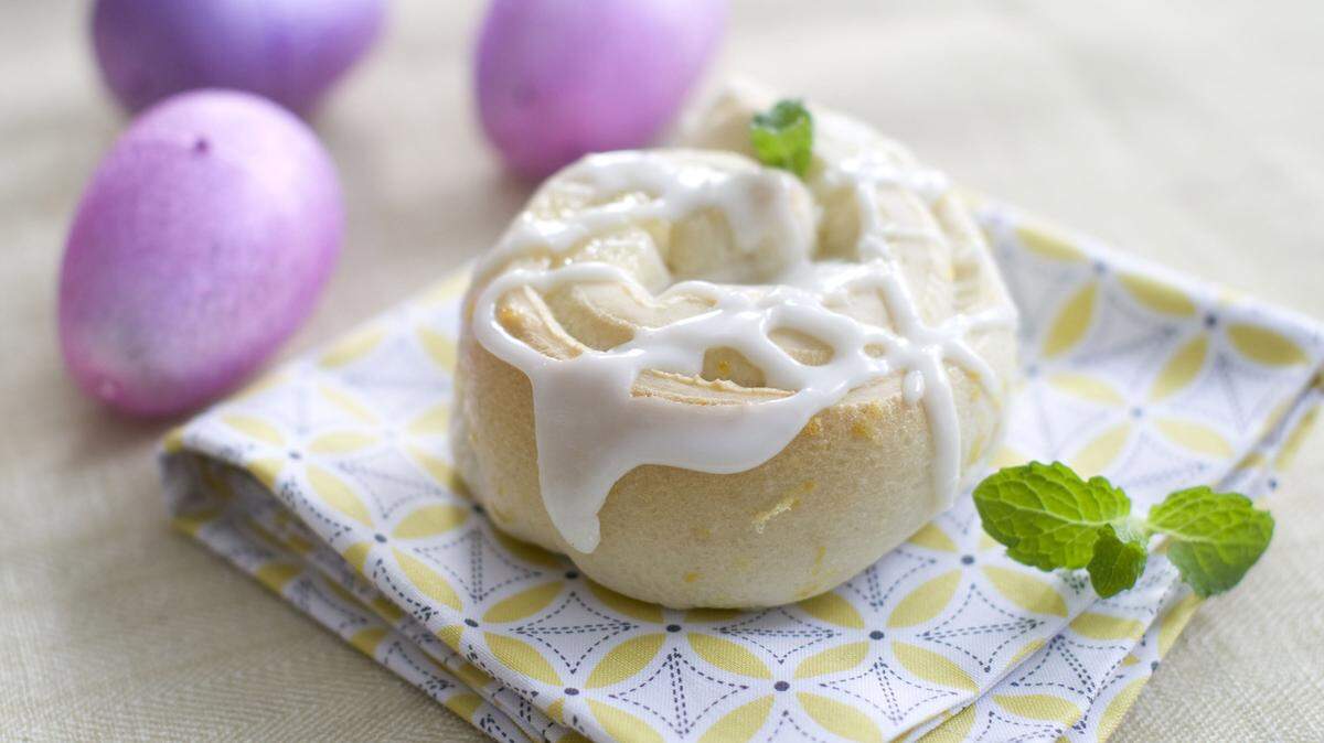Food Easter Breakfast Buns