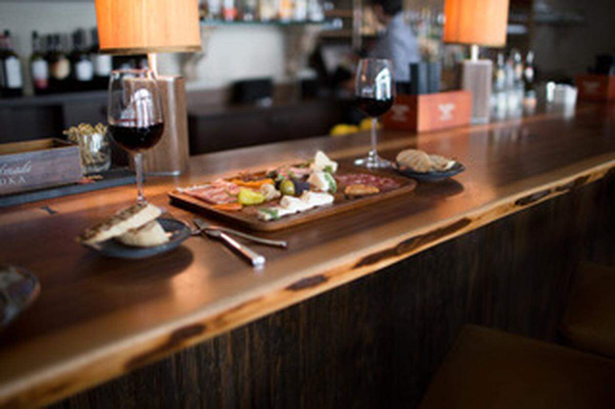 Vallozzi’s will feature Italian food, with a menu ranging from event and business dinners to family fare.