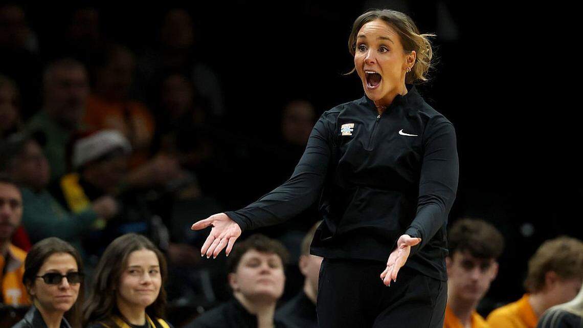 Where to watch, how to follow Kentucky’s women’s basketball game at Tennessee