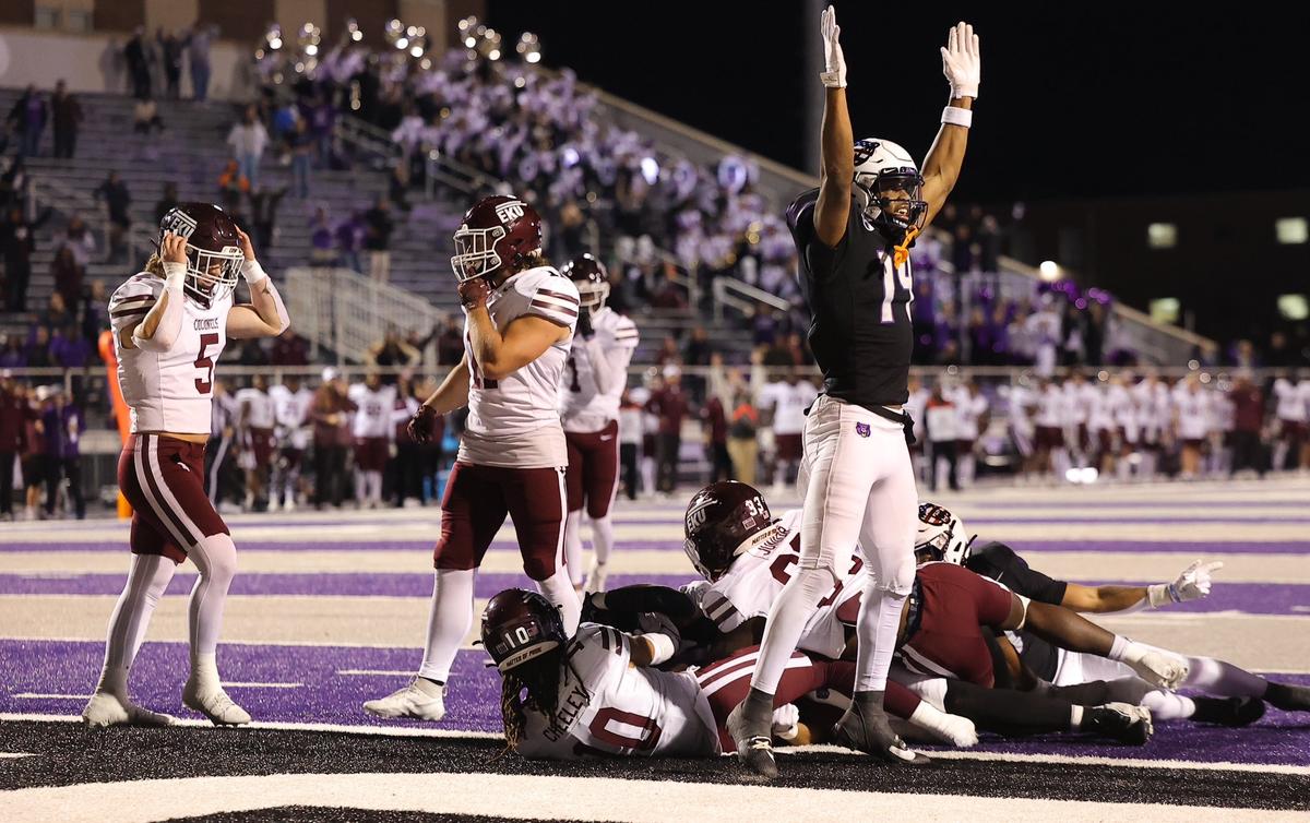 Central Arkansas celebrates and Eastern Kentucky reacts with disbelief after a game-closing Hail Mary hit the mark for the Bears in their 27-24 victory.