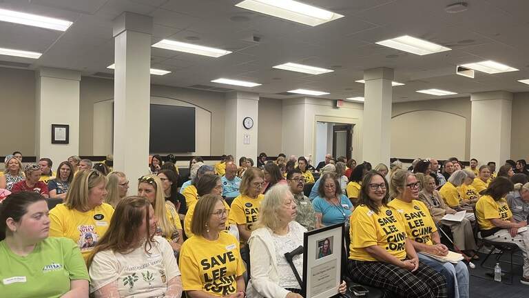 Supporters of KY’s Lee Specialty Clinic supporters want politics put aside to avert cuts