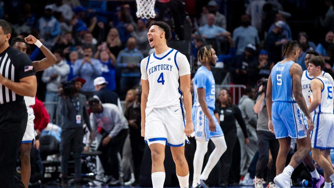 Rob Dillingham, Tre Mitchell discuss late-game execution from UK’s win over North Carolina
