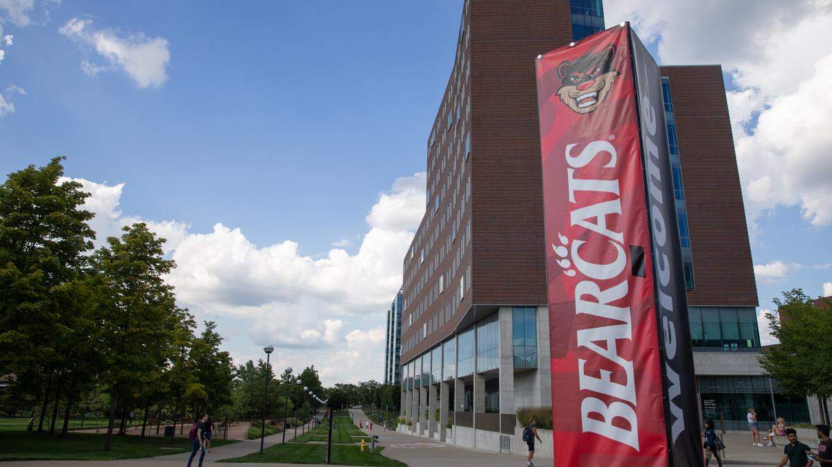 The University of Cincinnati will now offer Kentucky residents its metro tuition rate, which will cut tuition for Kentucky students looking to enroll by more than half.