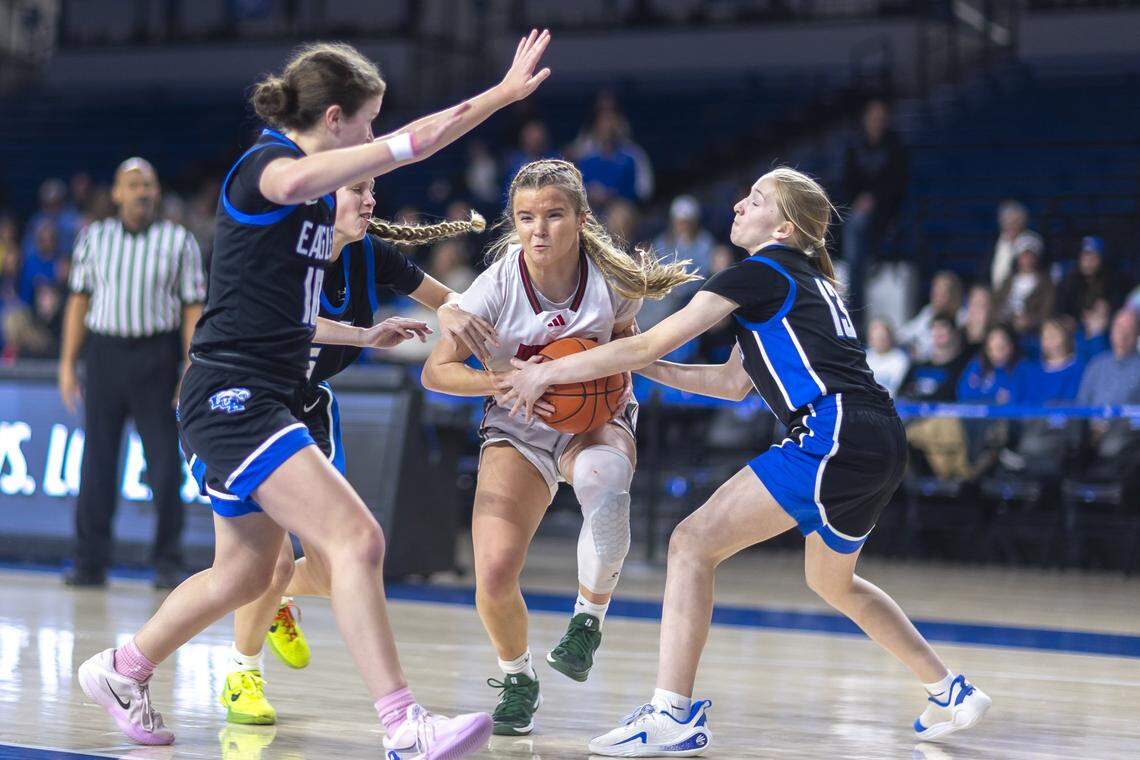 Dunbar's Layla Flynn drives to the basket during a game against Lexington Christian at Historic Memorial Coliseum on Friday, Feb. 6, 2026.