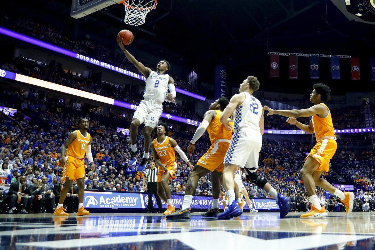 Kentucky’s Ashton Hagans (2) had a double-double, 10 points and 12 assists, in UK’s 82-78 loss to Tennessee in the SEC Tournament semifinals.