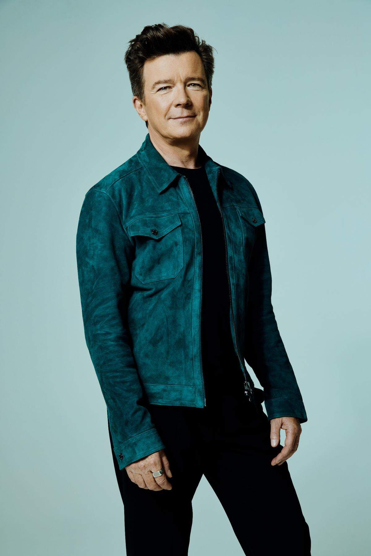 Rick Astley, who has become a major YouTube and TikTok force, will be part of the MixTape Tour 2022.