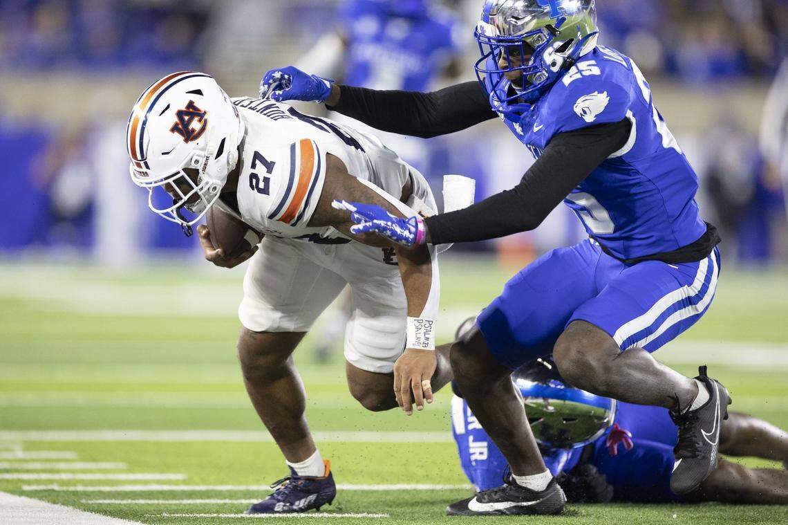 Jordan Lovett (25) was second on the team in tackles last season and tied for the team lead with two interceptions.