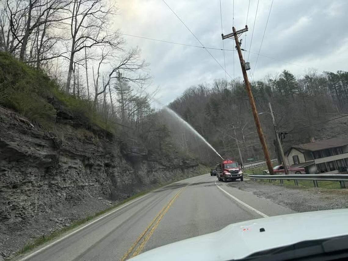 The Hindman Fire Department battles a blaze March 27, 2026, at Frogtown and Tadpole hollers on Kentucky Highway 160 in Knott County. In nearby Floyd County, two Kentucky Division of Forestry firefighters were injured in the same fire.