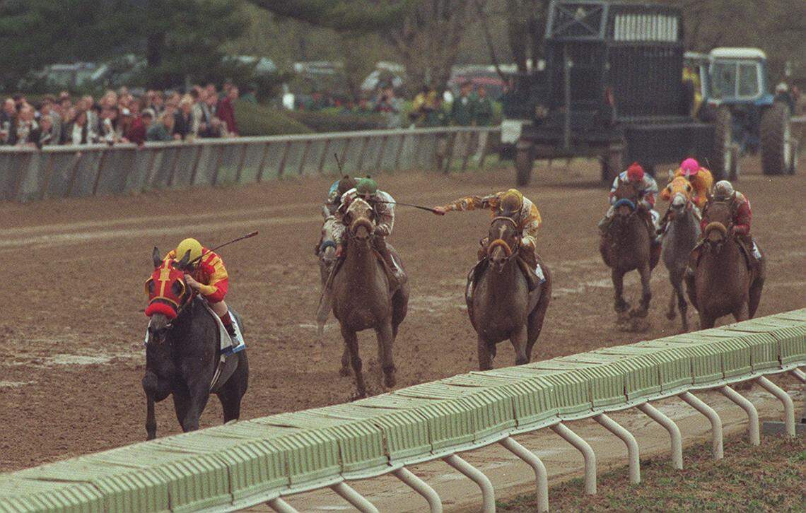 Skip Away, with Shane Sellers aboard, pulls away from the rest of the Blue Grass Stakes field to win the 1996 edition of the race. Like so many who have come after him, the winner of Keeneland’s signature Kentucky Derby prep race came up empty in the Run for the Roses.