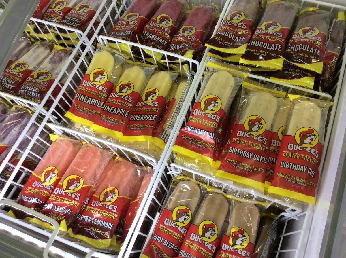 The gourmet frozen treats known as Buc-ee’s Beaver Freezers are in an ice cream case by the checkout, so you can grab them on your way out.