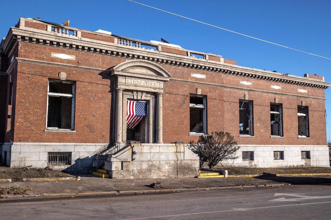 The downtown post office in Mayfield,. Monday, Dec. 13, 2021 on West Broadway.