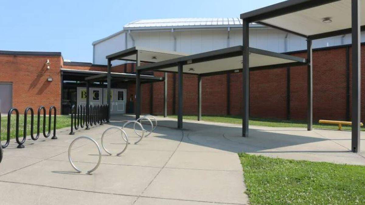 Berea Independent Schools are closed Monday due to pipes bursting at the campus.