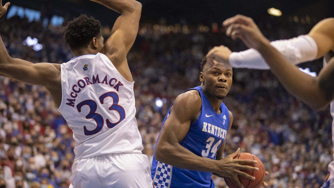 College basketball final: Kentucky 80, Kansas 62