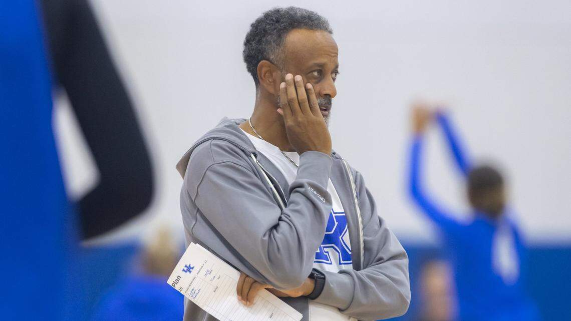 ‘We’re keeping them involved.’ UK women’s basketball details two long-term injuries.