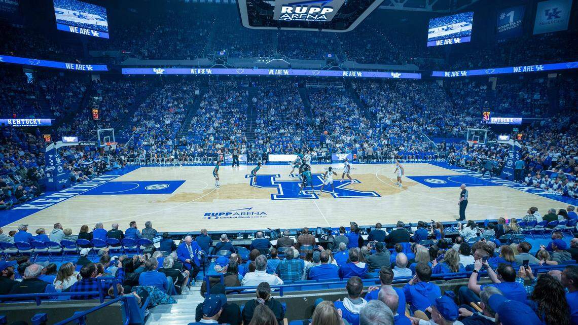 College basketball final: UNC Wilmington 80, No. 12 Kentucky 73