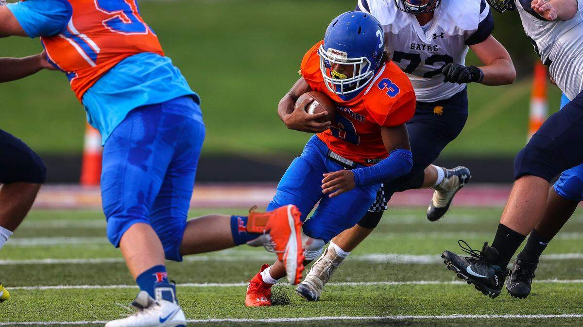 Frankfort’s Azeno Williams (3) ran the ball during a game against Sayre on Sept. 3. Williams rushed for 200 yards and two touchdowns Friday night against Eminence.