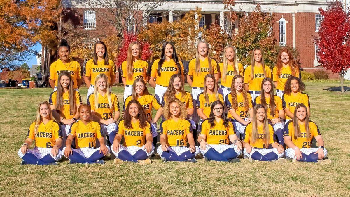 The bus carrying the Murray State University softball team to this weekend’s NCAA Tournament regional in Tuscaloosa, Ala., was involved in a wreck Wednesday night.