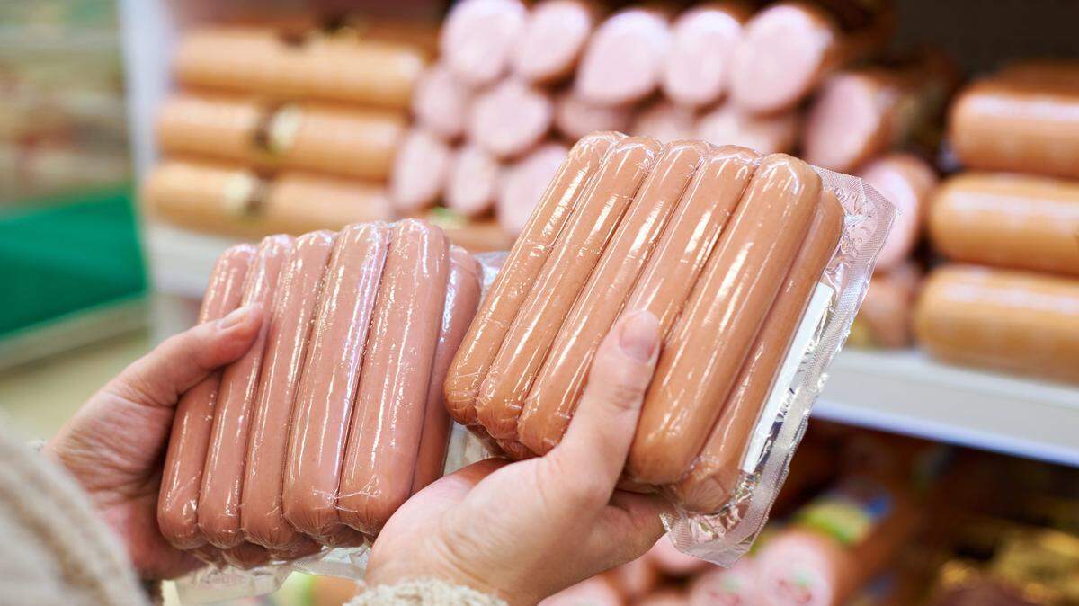 A Kentucky hot dog manufacturer has recalled nearly 7,000 pounds of the American classic after it was produced without a federal inspection.