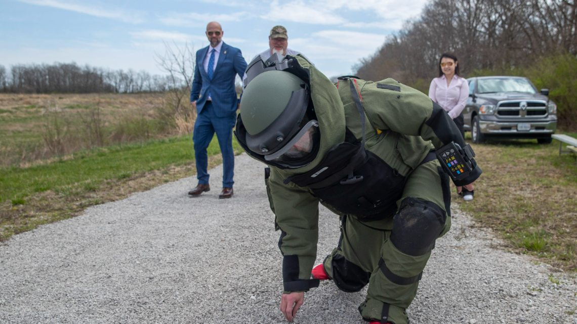Eastern KY police arrest alleged bomb maker after booby trap-laden pursuit