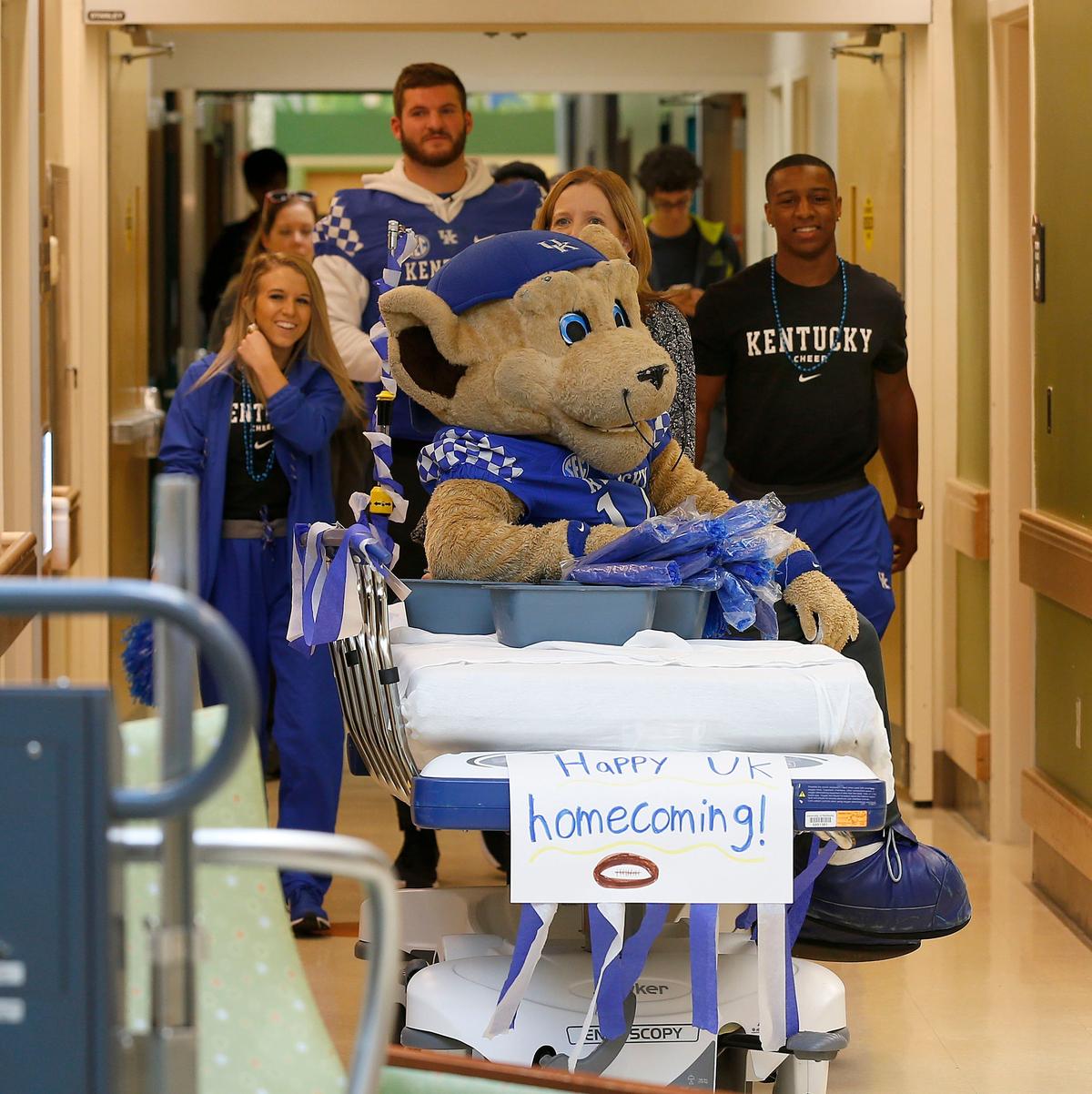 As part of the University of Kentucky’s weeklong homecoming celebration UK football tight end CJ Conrad, along with UK cheerleaders Riley Aguiar and Josh Marsh, and Scratch visited with patients in the Kentucky Children’s Hospital on Tuesday morning.