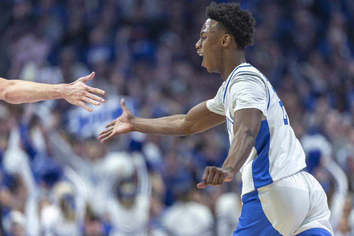 Kentucky guard Jaxson Robinson (2) reacts after making a 3-pointer against Texas A&M.