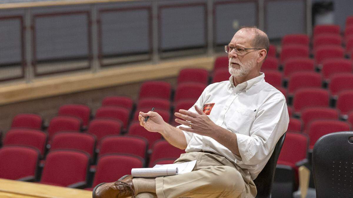 Lexington Herald-Leader reporter Bill Estep interviews students at Harlan County High School in Harlan, Ky., on Wednesday, May 8, 2024.