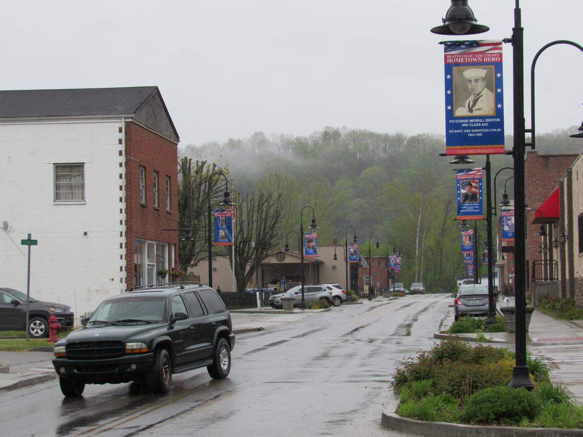 The Lee County courthouse in downtown Beattyville was closed to foot traffic on April 23, 2020 and several stores wee shut down because of the coronavirus pandemic.