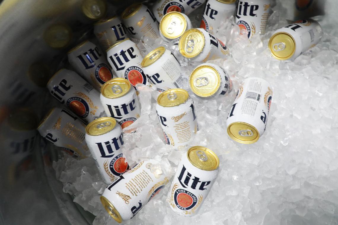 The bar at 2 Fisted Willie’s has canned beer, draft beer and beer by the bucket.