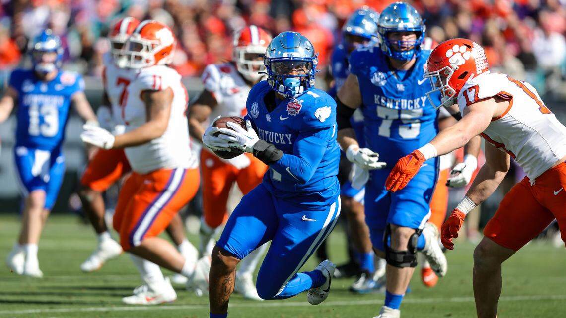 Gator Bowl college football final: Clemson 38, Kentucky 35