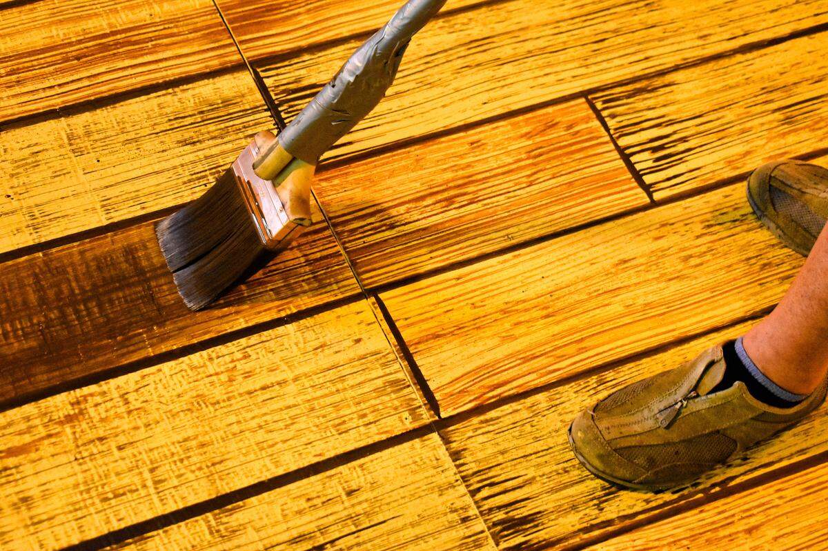The set includes a 20-by-16-foot hand-painted wood floor using a three-step streaking technique.