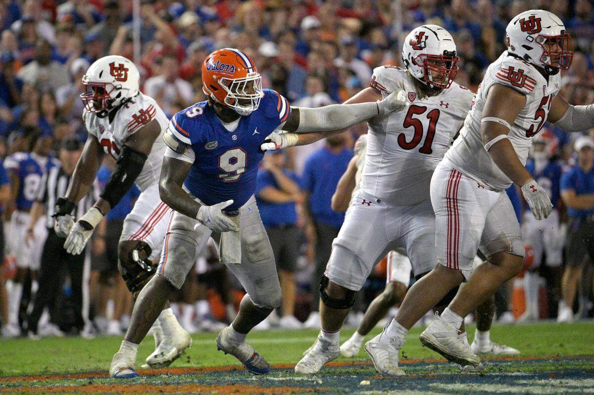 Florida defensive lineman Gervon Dexter (9) had five tackles and a quarterback hurry in the Gators’ 29-26 upset of No. 7 Utah last week.
