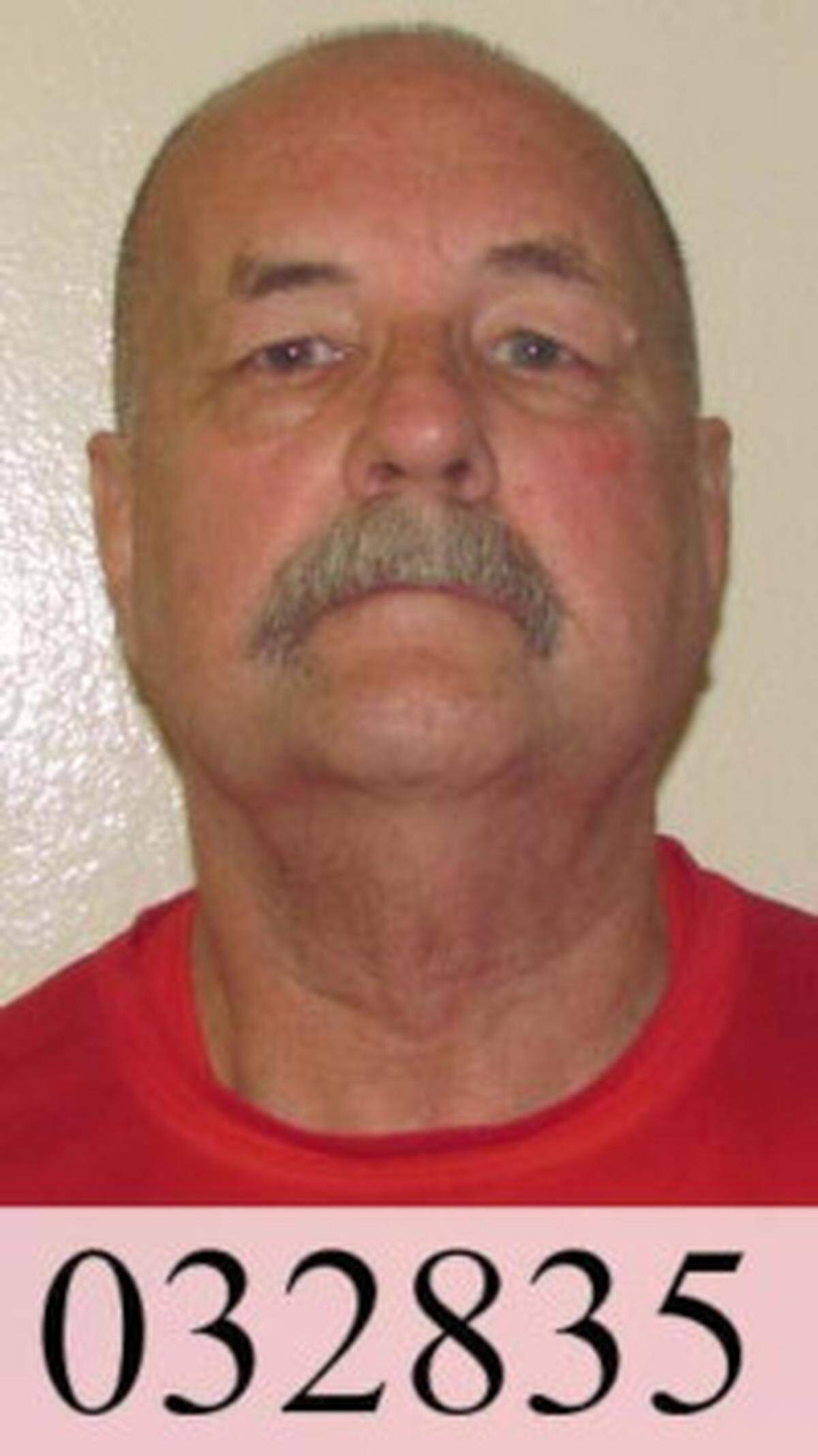Benny Lee Hodge was convicted of stabbing Tammy Acker to death during a robbery at her home in Letcher County in 1985.